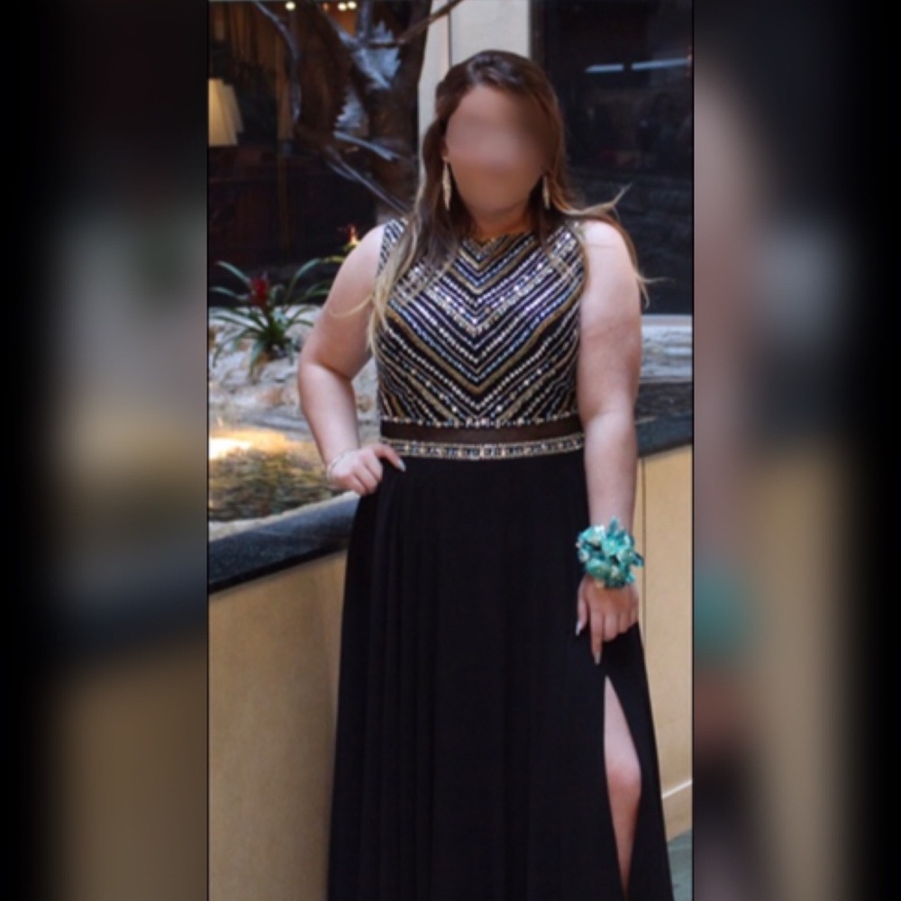 Plus Prom Dress Size 16! 👗✨